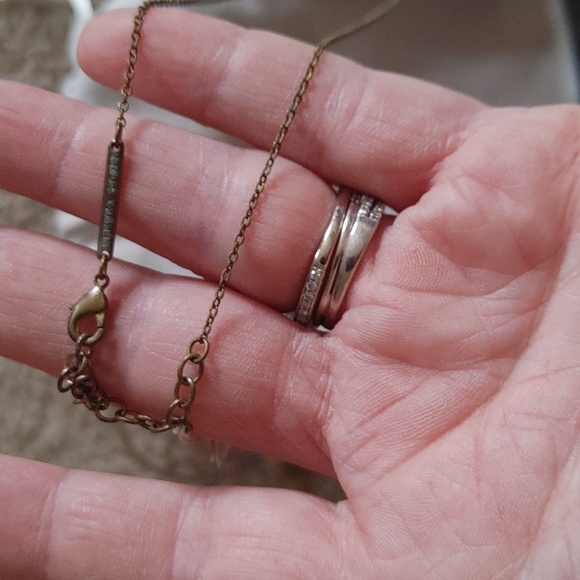 Kendra Scott Elisa Antique Gold Necklace - Picture 3 of 5